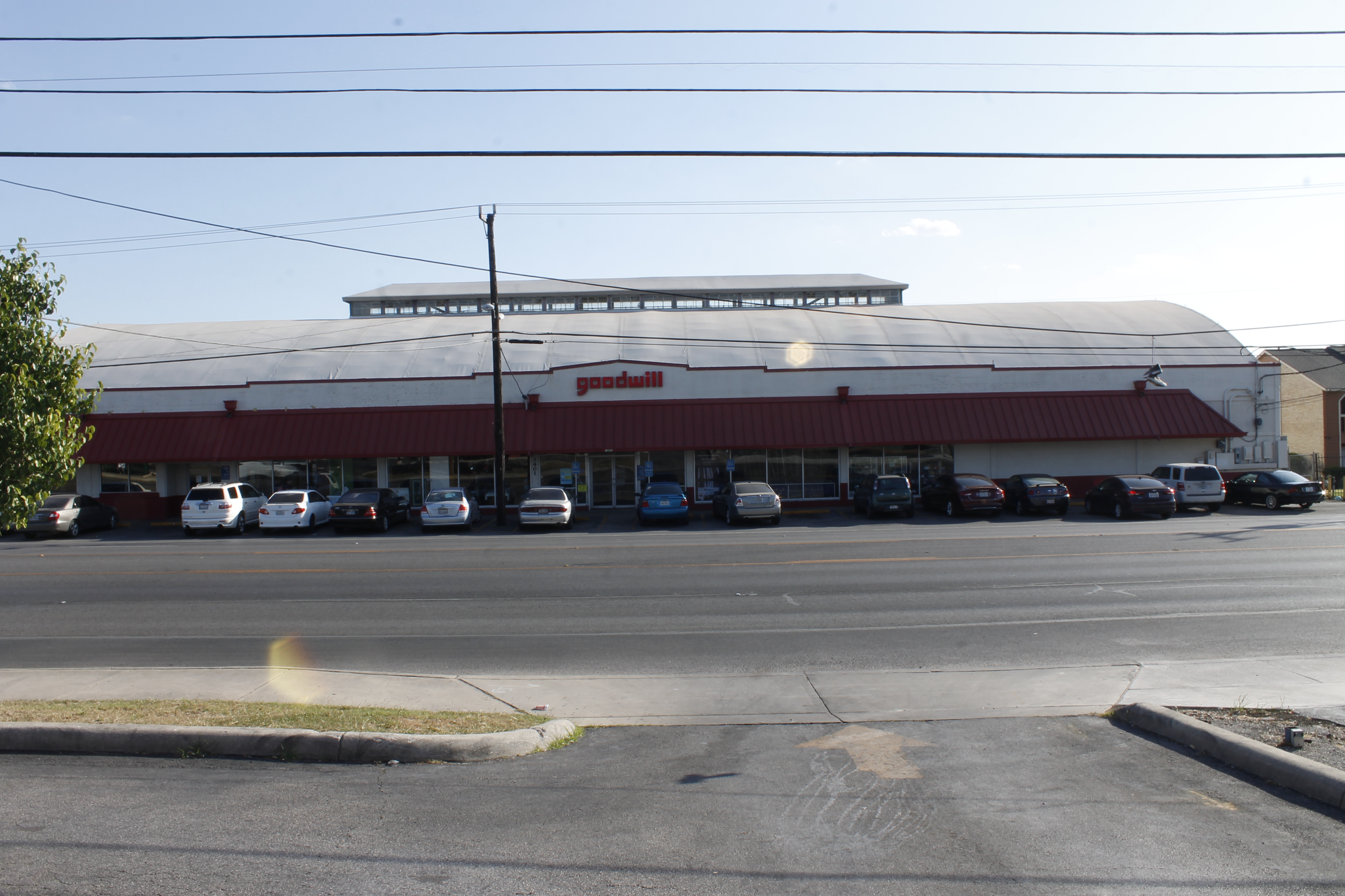 Goodwill Store and Donation Station - Fredericksburg Rd.