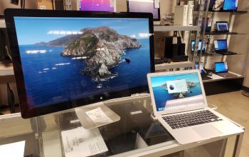 Electronics Store Display